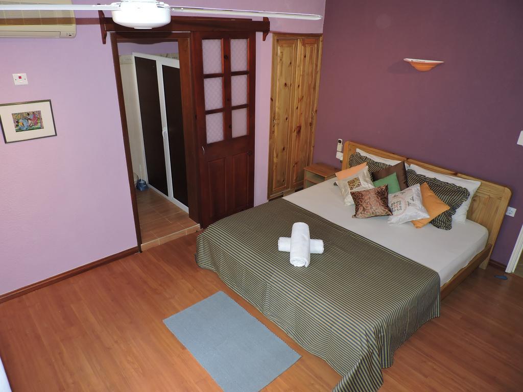 Villa Hibiscus Blue Bay Eksteriør billede