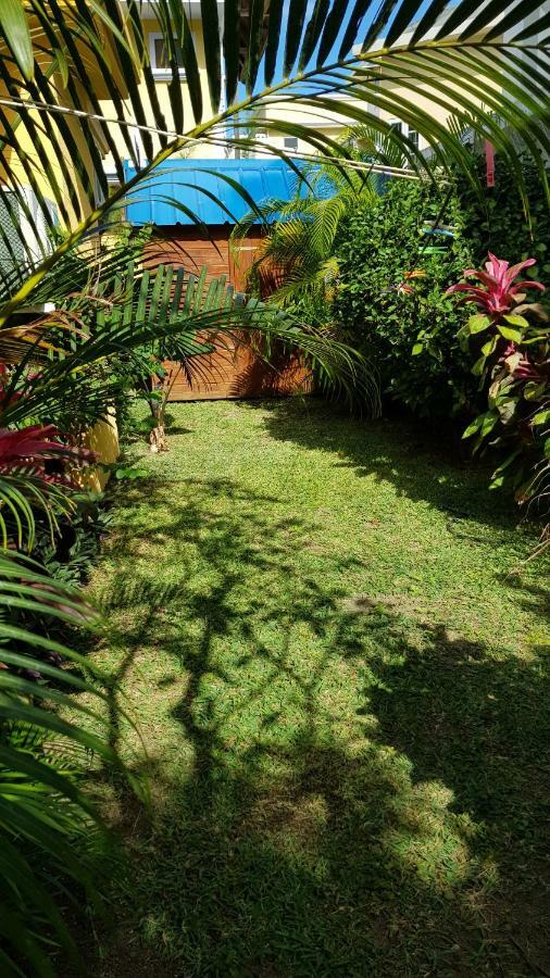 Villa Hibiscus Blue Bay Eksteriør billede